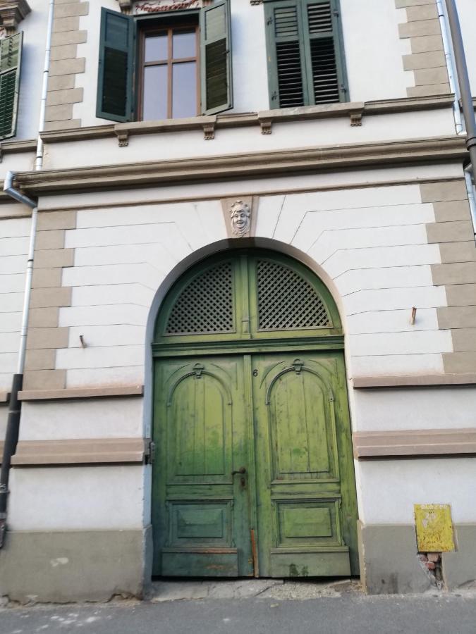 Zur Linde Apartment Sibiu Exterior photo